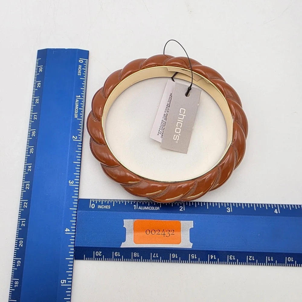 New! CHICO'S‎ Bria Terracotta Bracelet Resin Acrylic Bangle Gold Tone New W Tags